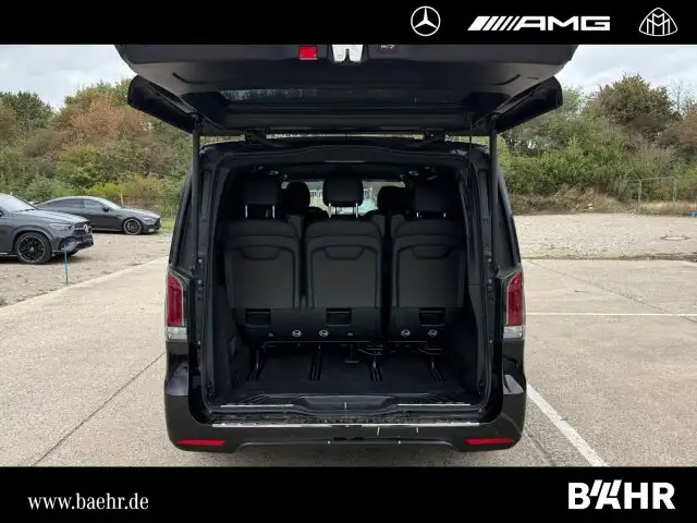 Mercedes-Benz V-Class view 15