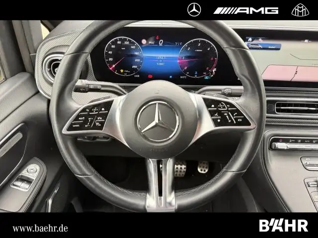 Mercedes-Benz V-Class view 13