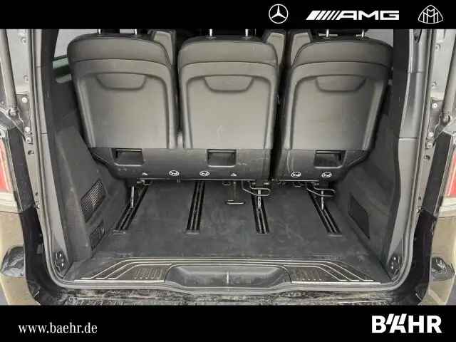 Mercedes-Benz V-Class view 10