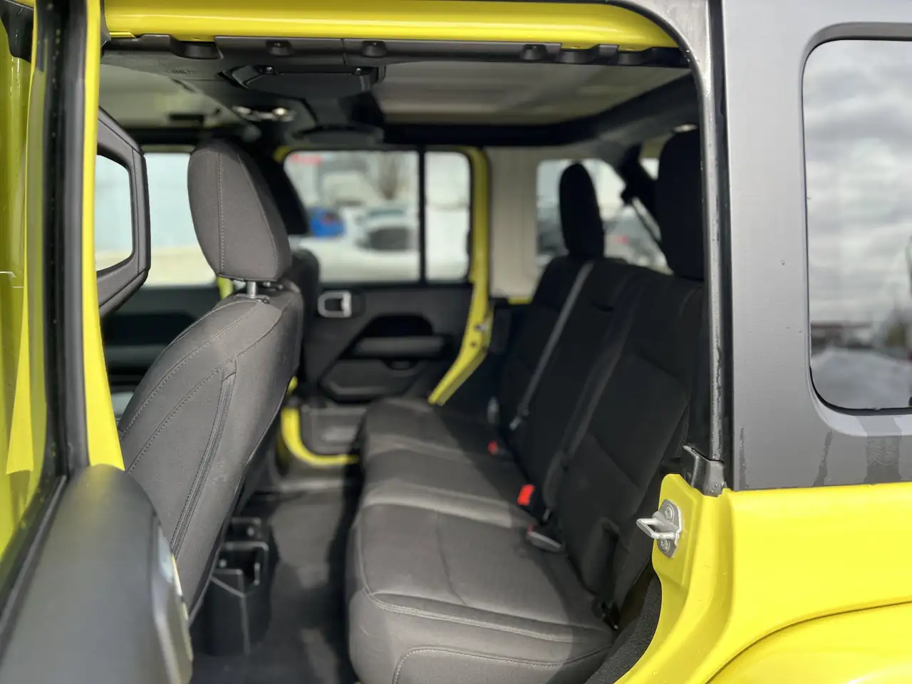 Jeep Wrangler снимка Jeep Wrangler