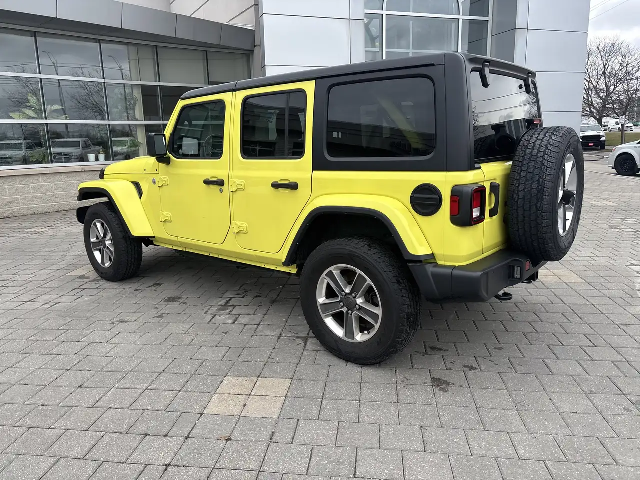 Jeep Wrangler снимка Jeep Wrangler