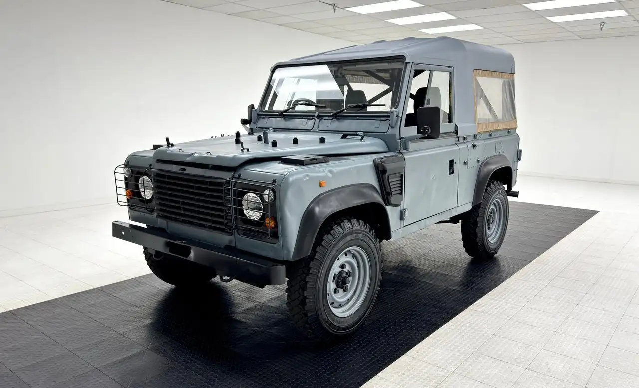 Land Rover Defender 110, foto 1