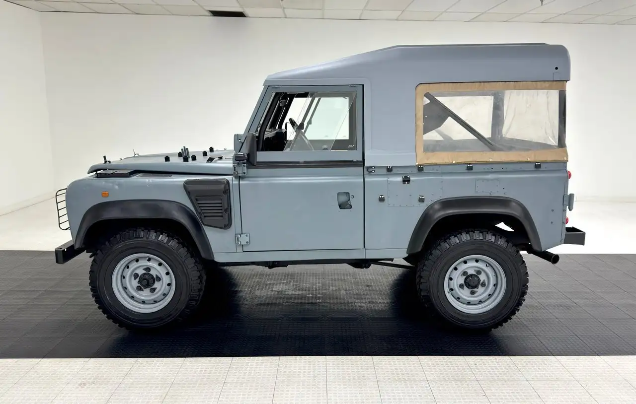 Land Rover Defender 110, foto 2
