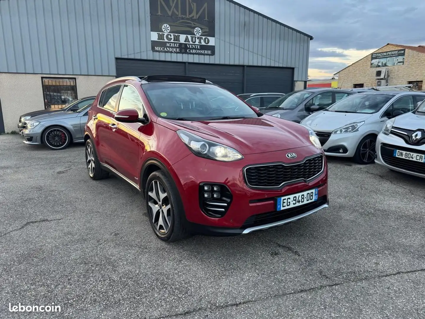 Kia Sportage 2.0 crdi 185 ch gt line awd toit pano ouvrant atte Rouge - 1