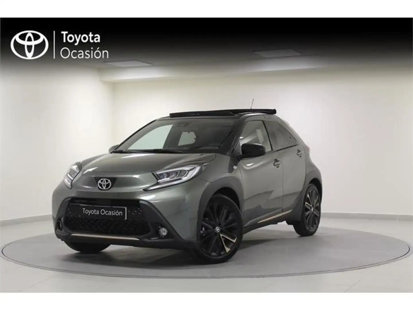 Toyota Aygo X Like s-CVT Verde - 1