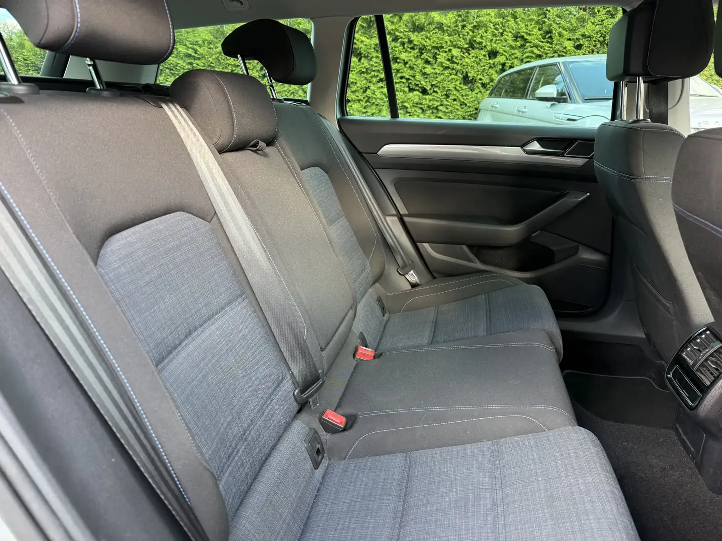 Volkswagen Passat Variant GTE PHEV Aut. Winter-pack | Trekhaak | Navi & CarP Gris - 2
