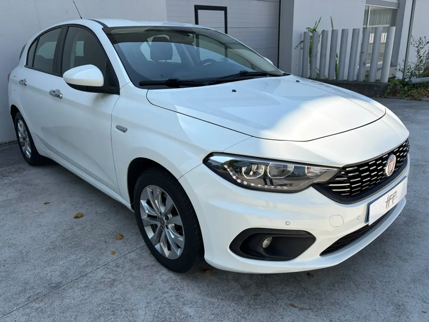 Fiat Tipo 1.4 Easy Blanco - 1