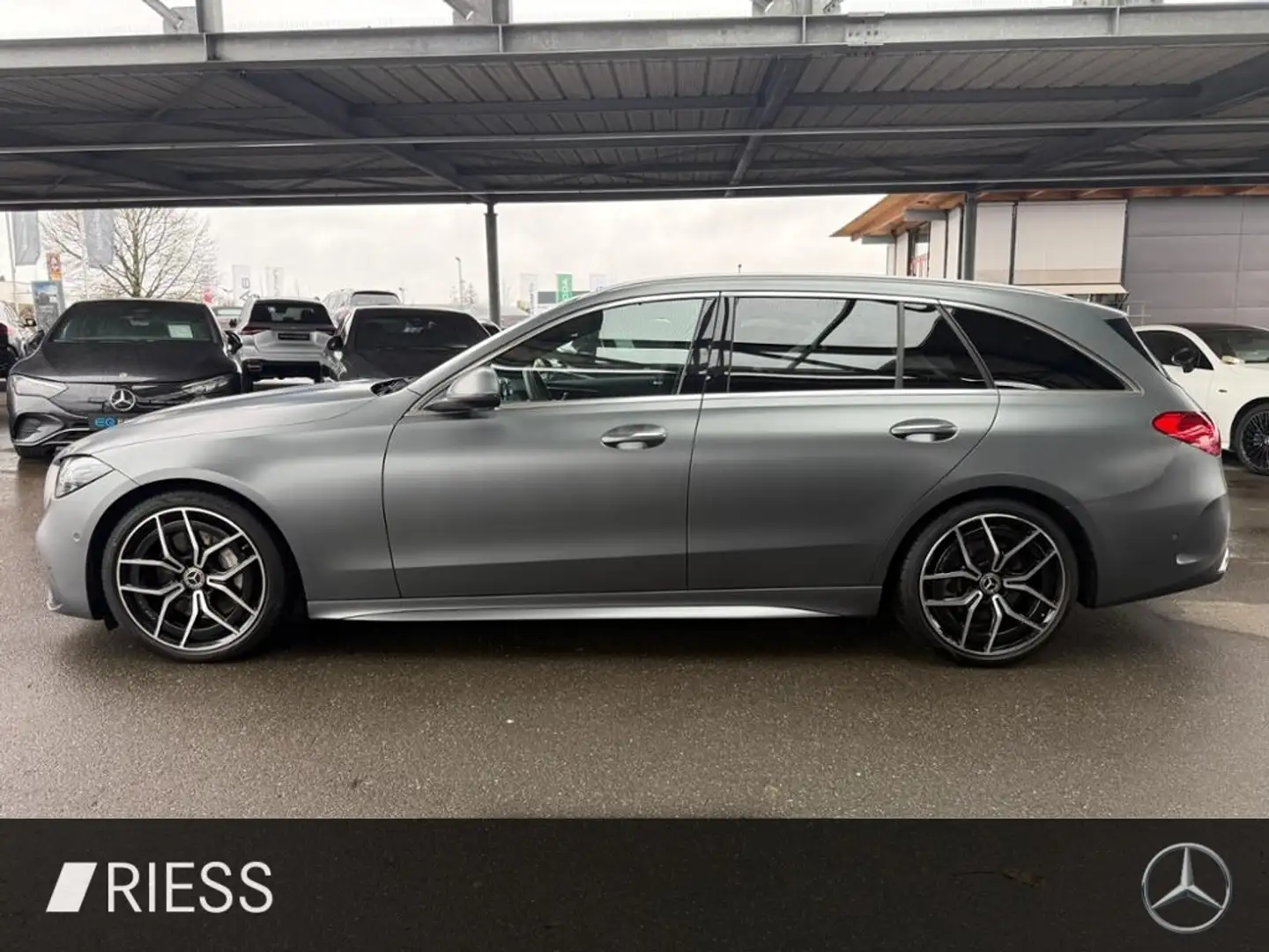 Mercedes-Benz C 300 4MATIC T-Modell AMG MAGNO AHK DIST KEYL MEMO Grau - 2