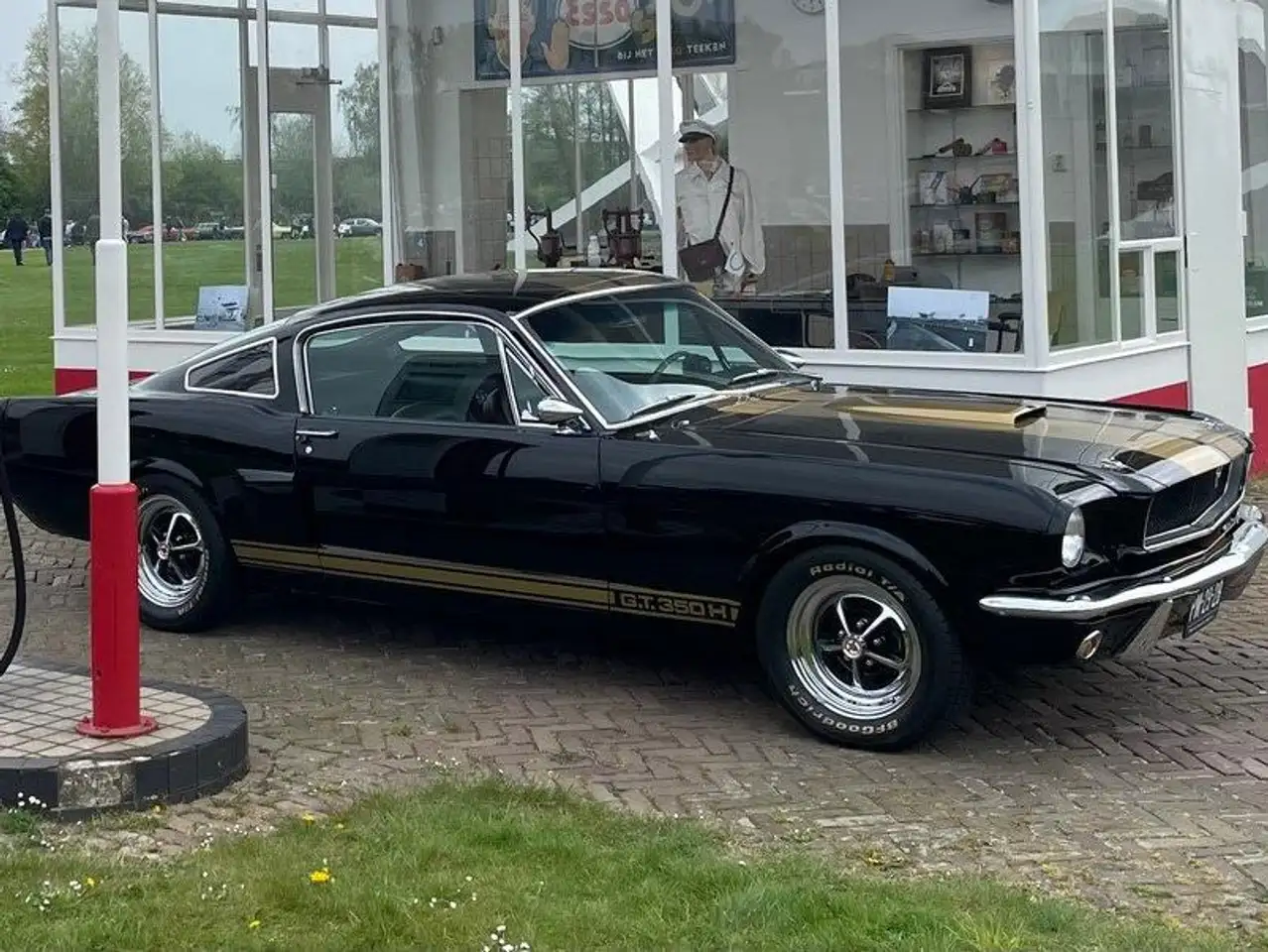 Ford Mustang fastback Hertz tribute, foto 6