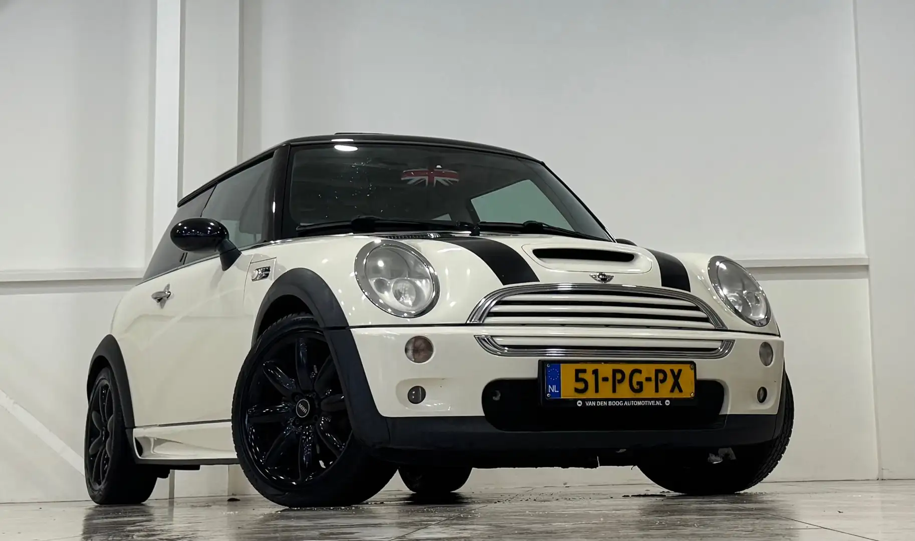 MINI Cooper S Mini 1.6i 163pk 17"LM velgen Mooi! Nieuwe APK Weiß - 2