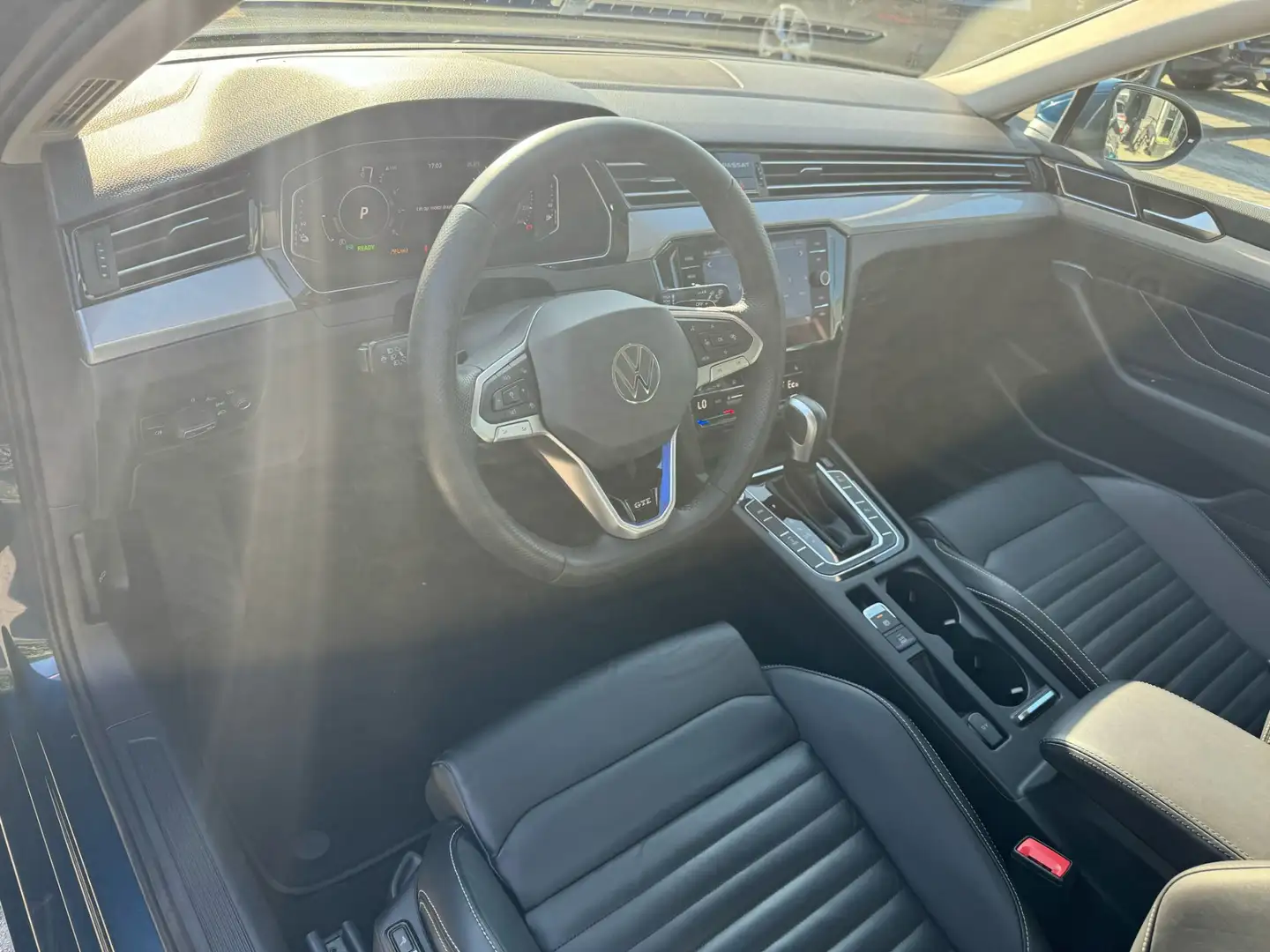 Volkswagen Passat 1.4 TSI PHEV GTE Business leer, virtual cockpit, t Blauw - 2