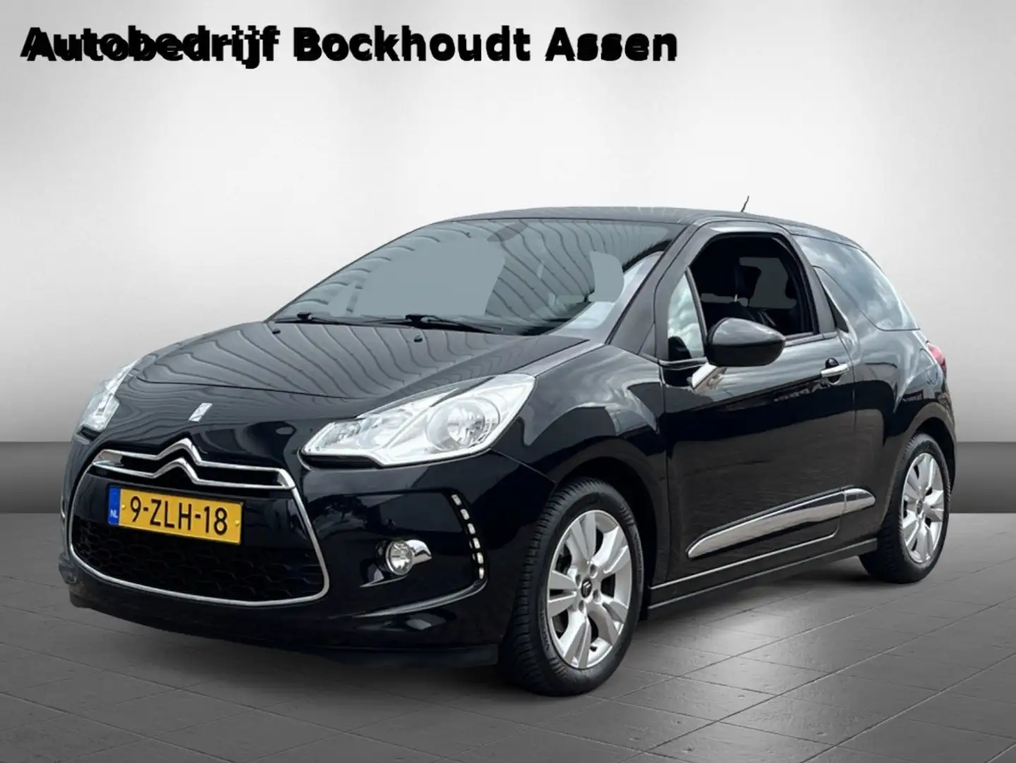 Citroen DS3 1.2 PureTech So Chic | Navigatie | Premium Audio | Zwart - 1