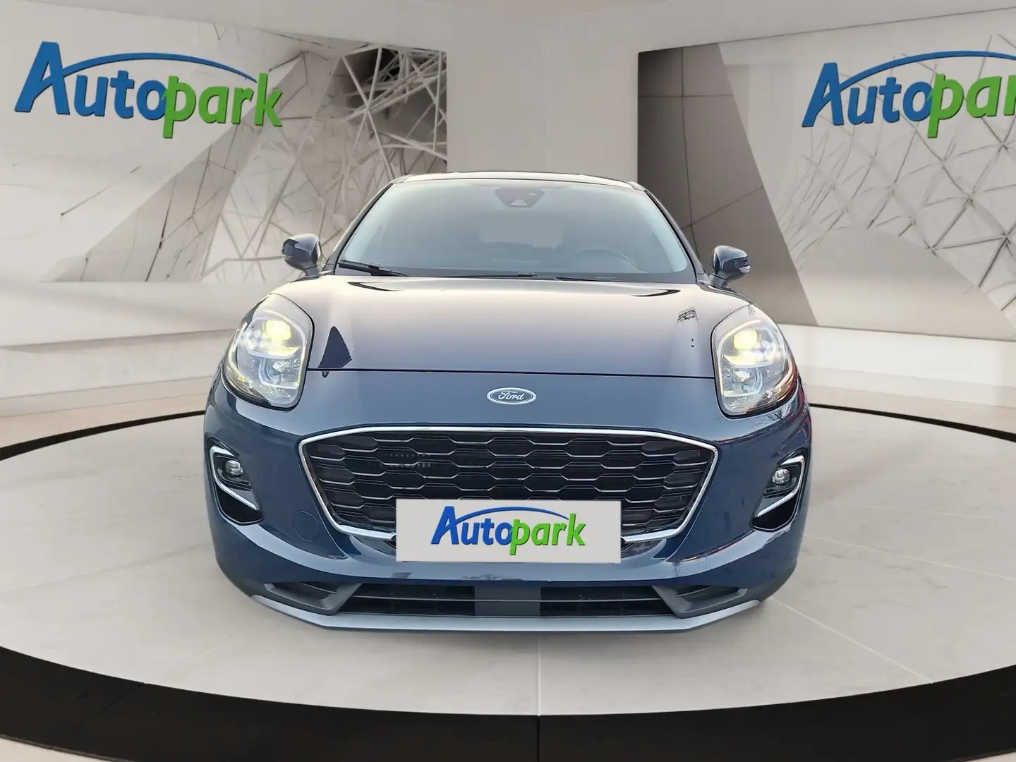 Ford Puma Titanium Blau - 2