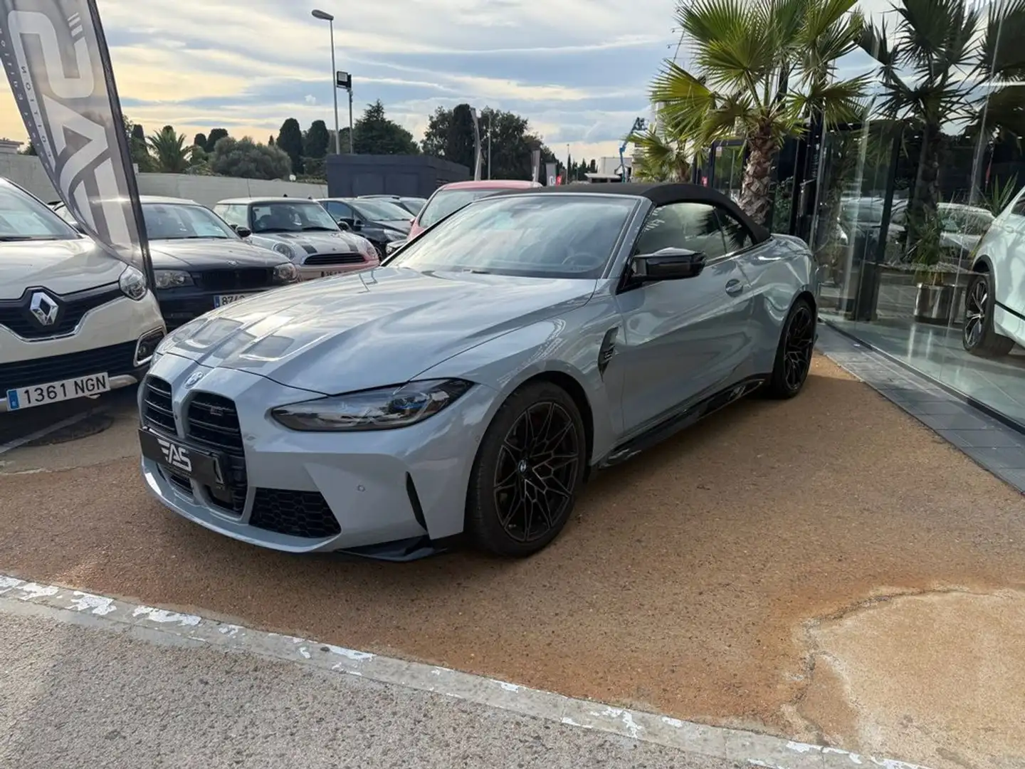 BMW M4 Competition M XDrive Cabrio Grijs - 2