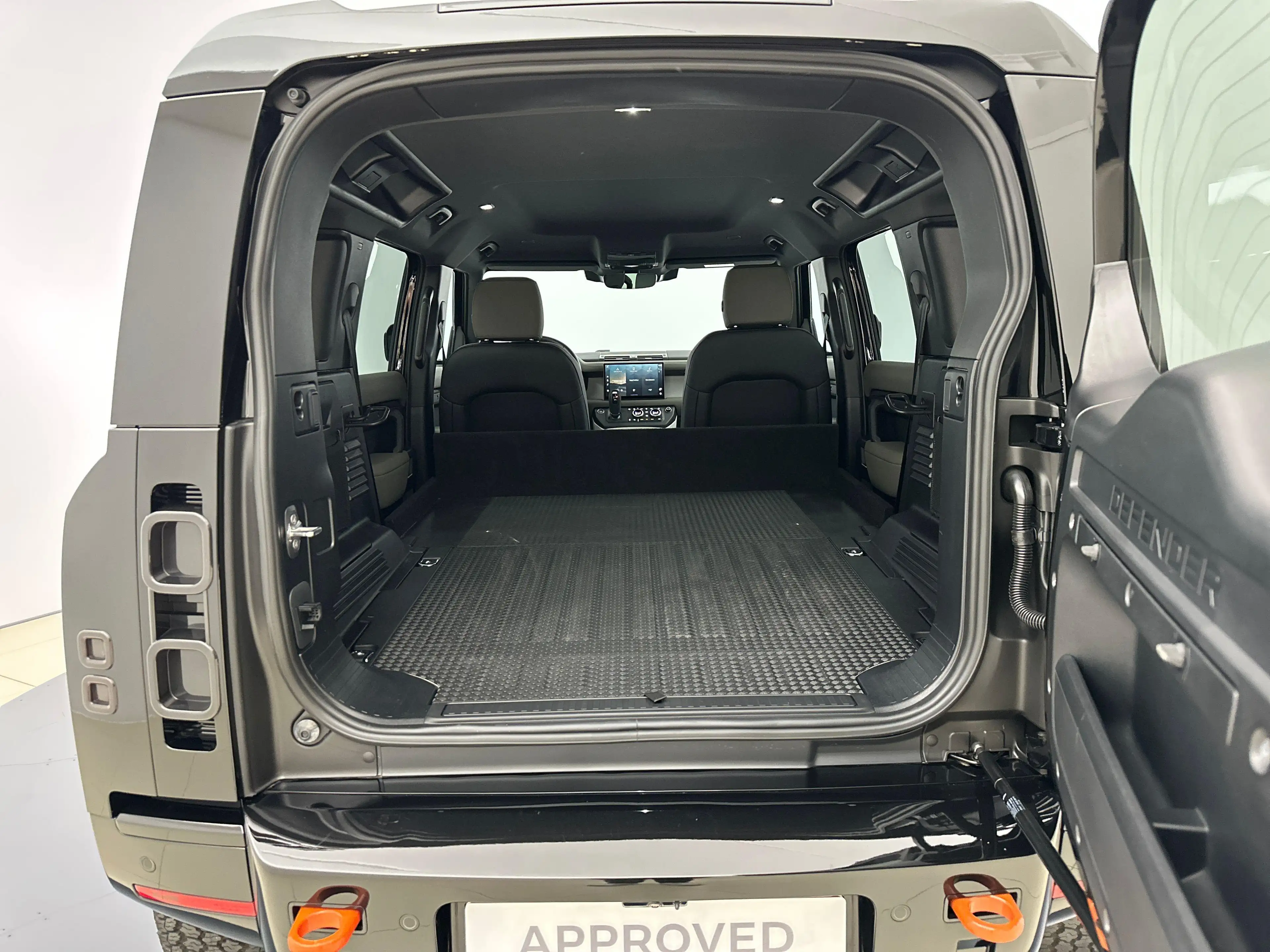 Land Rover Defender 110 D200 S AWD Auto. 25.5MY Lichte Vracht — photo 10