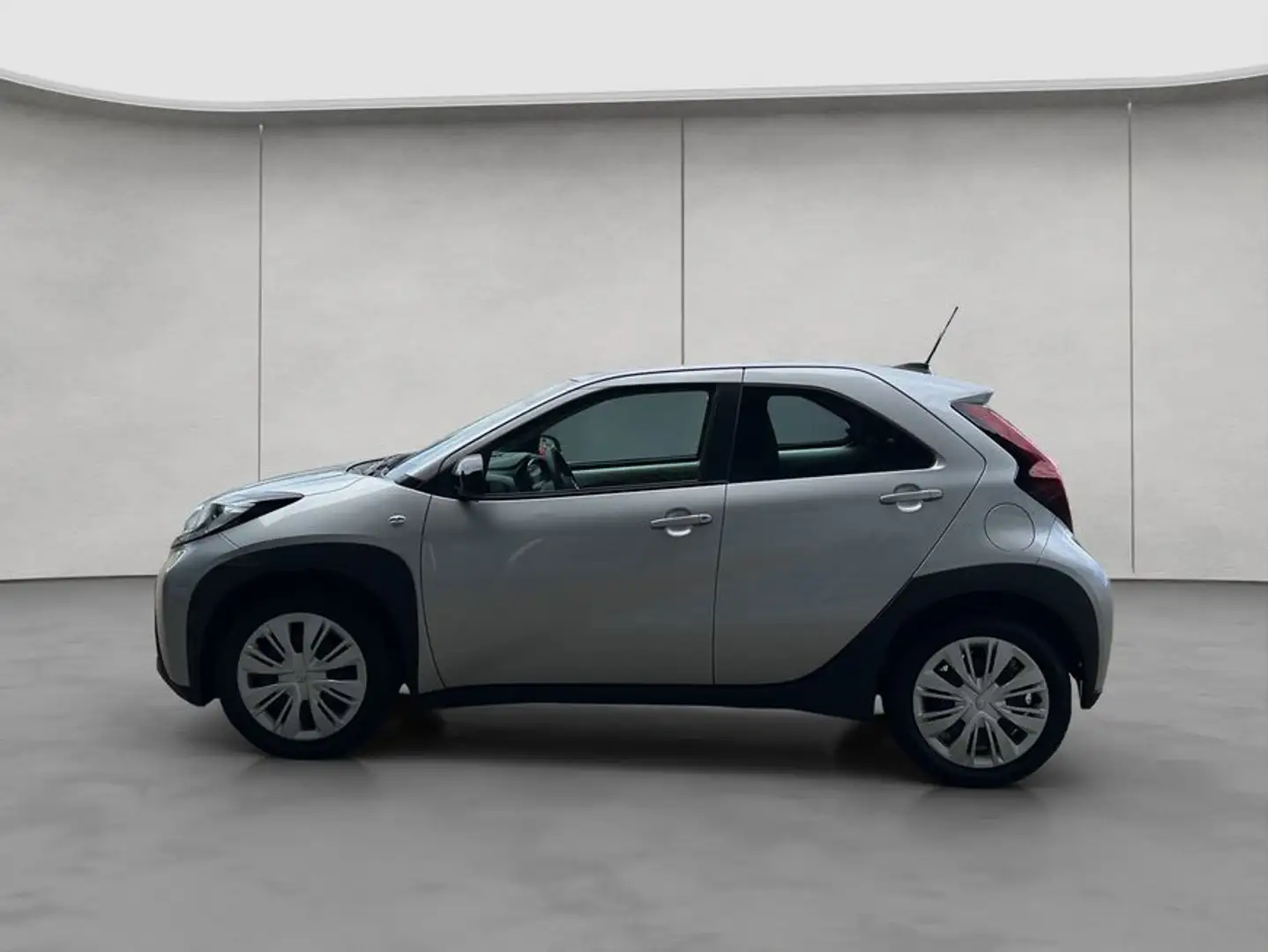 Toyota Aygo X X S-CVT Play Silber - 2