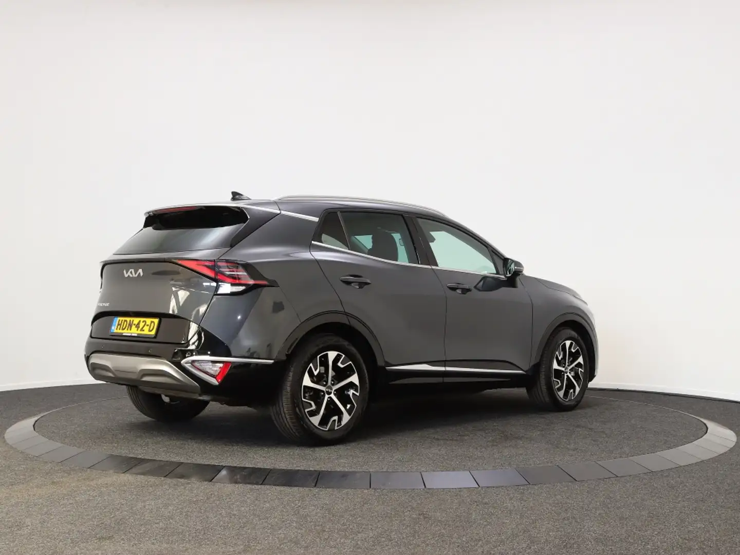 Kia Sportage 1.6 T-GDi DynamicL.| Cruise | Navigate | Carplay | Grijs - 2