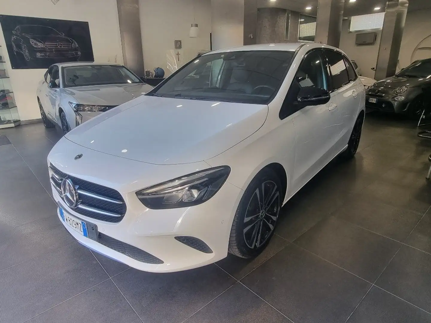 Mercedes-Benz B 180 d Automatic Sport Bianco - 1