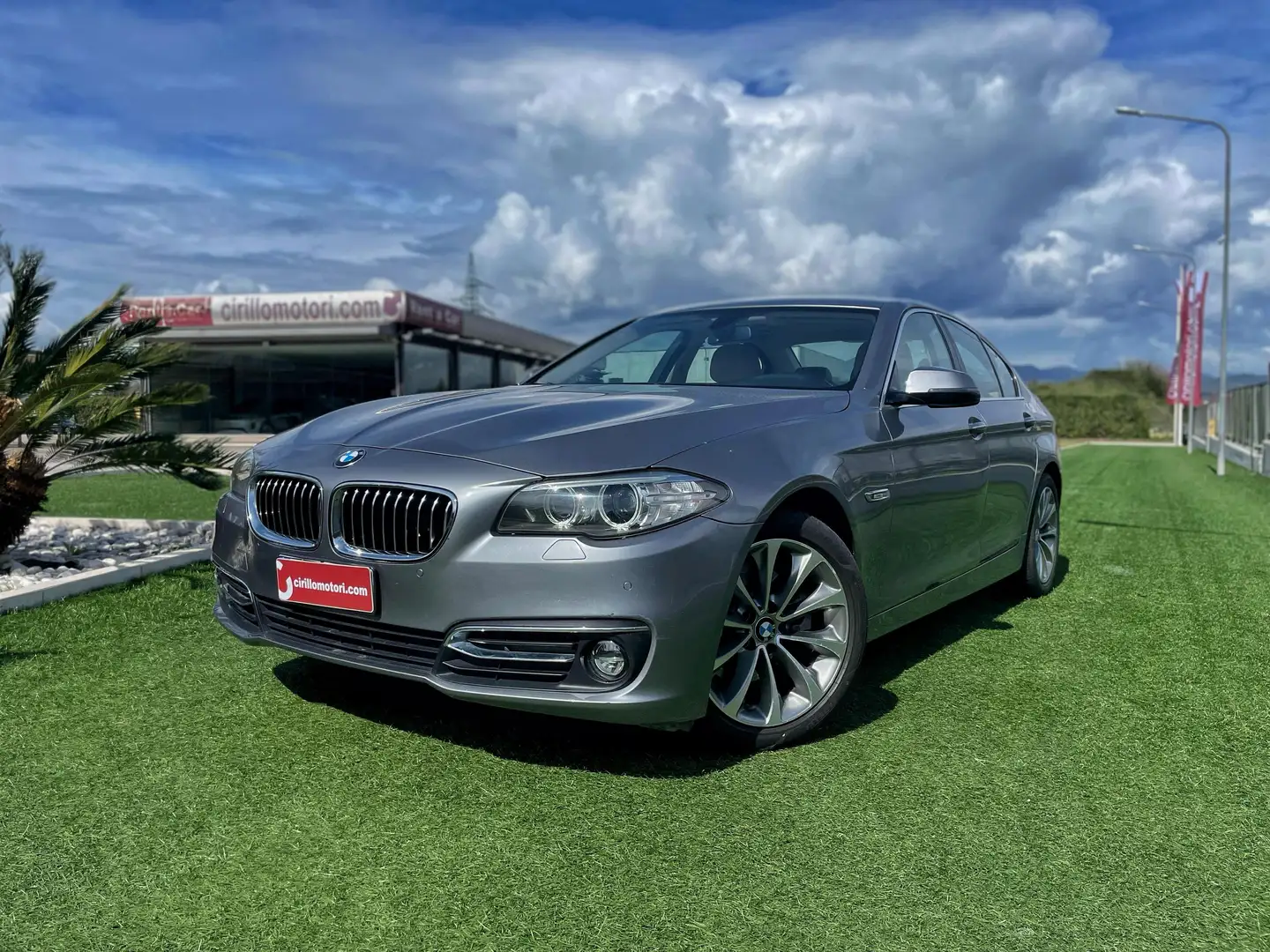 BMW 520 520d Luxury 190cv auto. Gris - 1