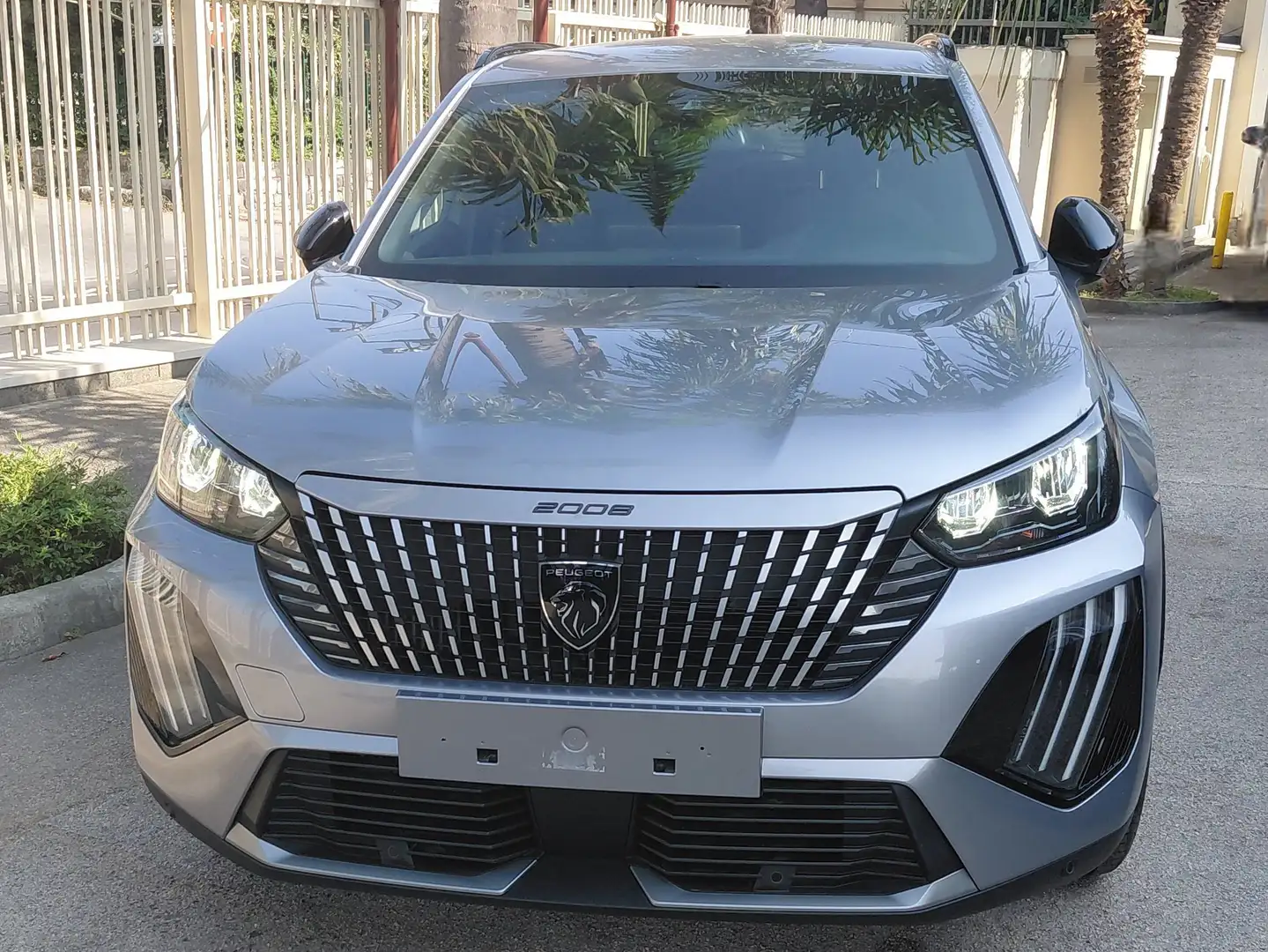 Peugeot 2008 Puretech 100 S&S ALLURE Grigio - 1