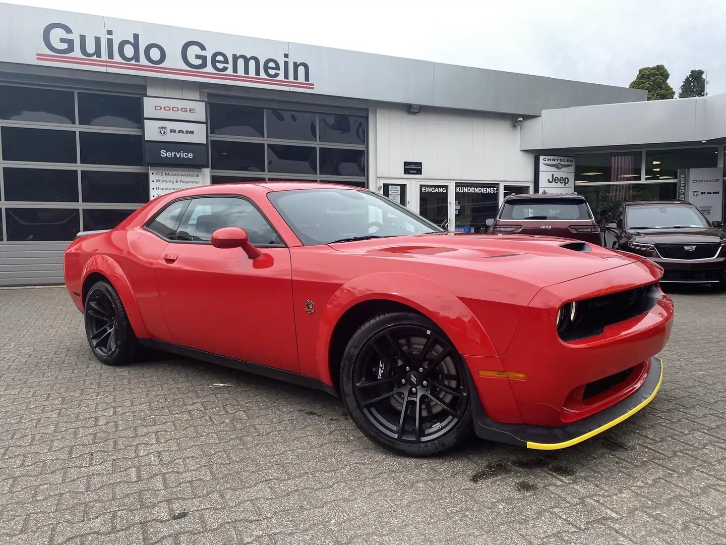 Dodge Challenger R/T Scat Pack Widebody Last Call Red - 2