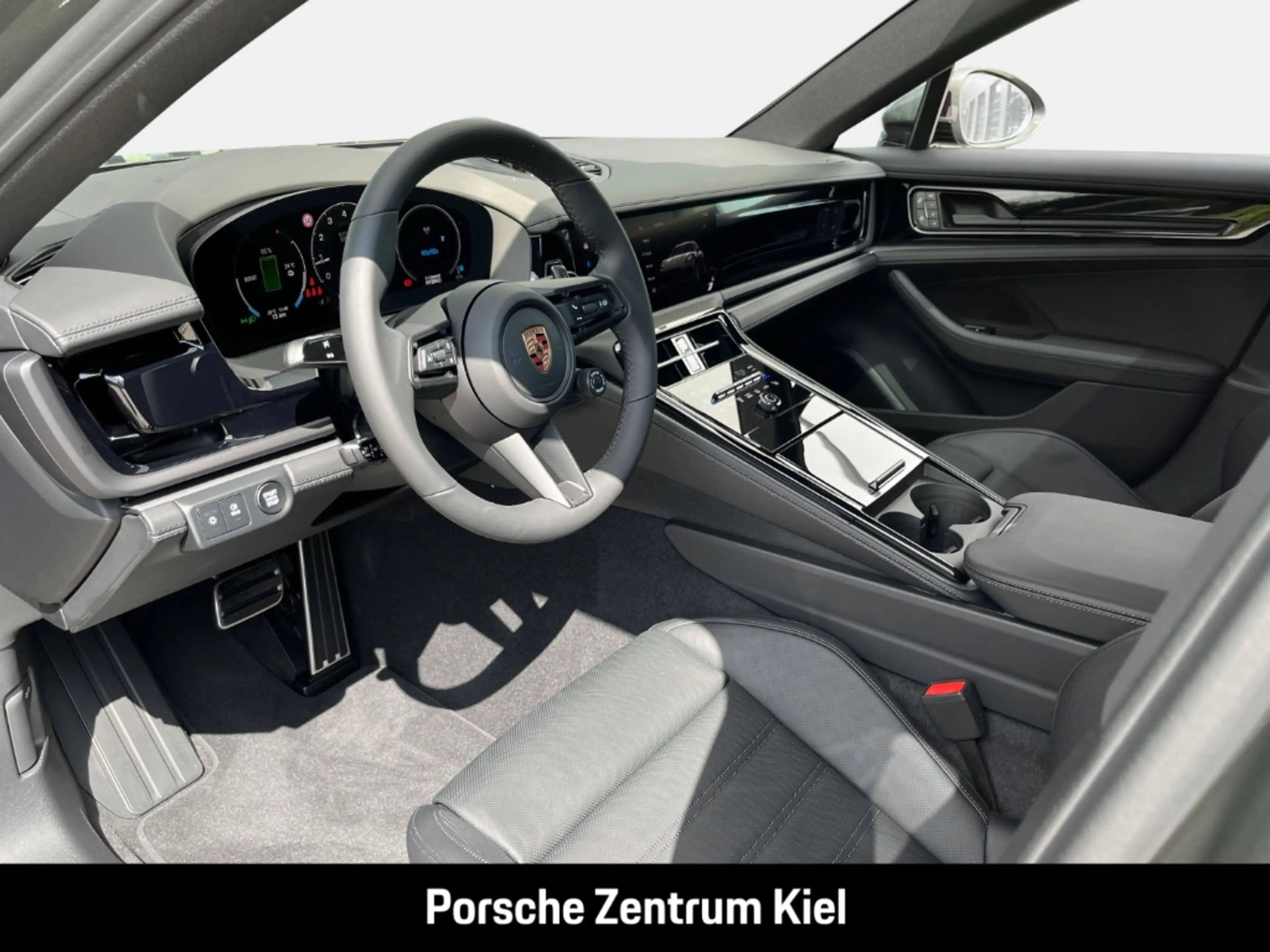 Porsche Panamera 4 E-Hybrid HA-Lenkung InnoDrive HUD — photo 7
