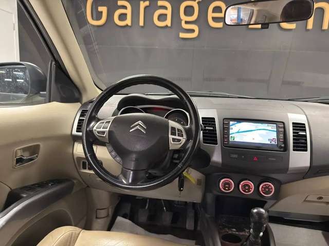 Citroen C-Crosser — photo 10