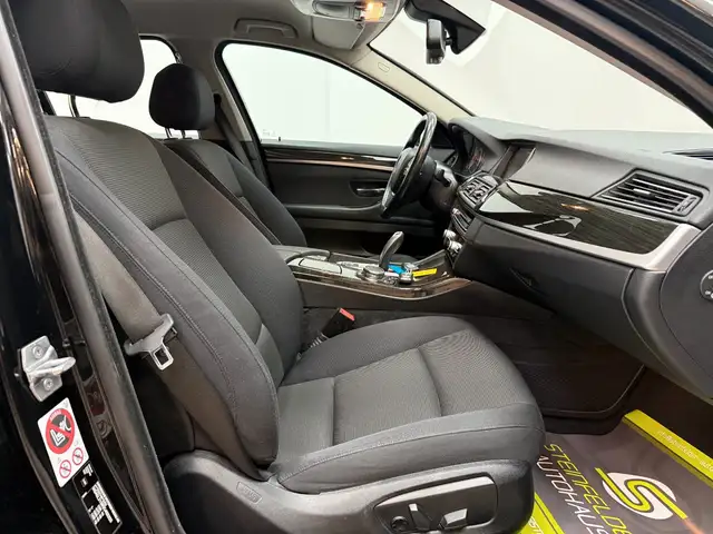 BMW 5 Series view 12