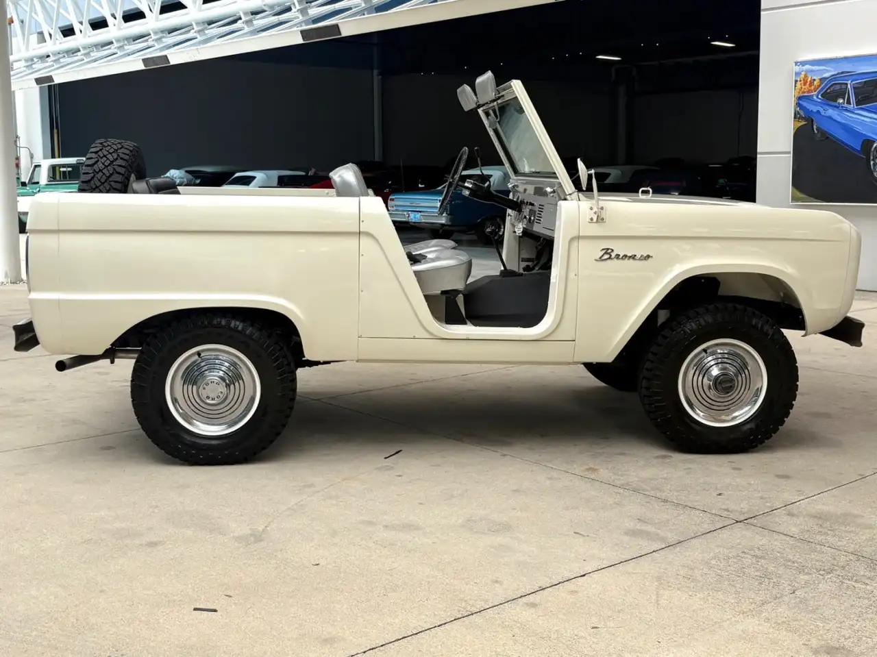Ford Bronco U13 Roadster, foto 5