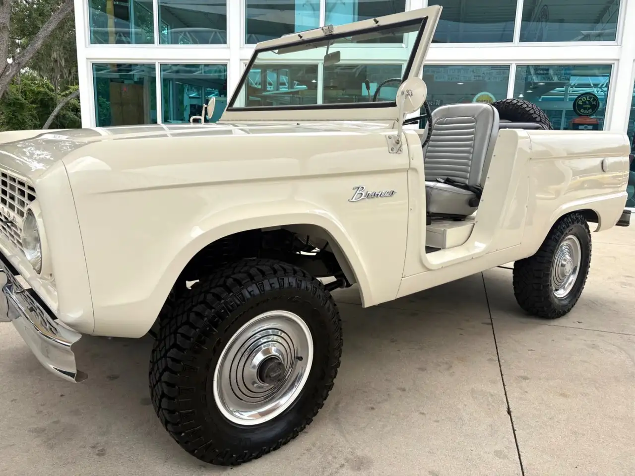 Ford Bronco U13 Roadster, foto 12