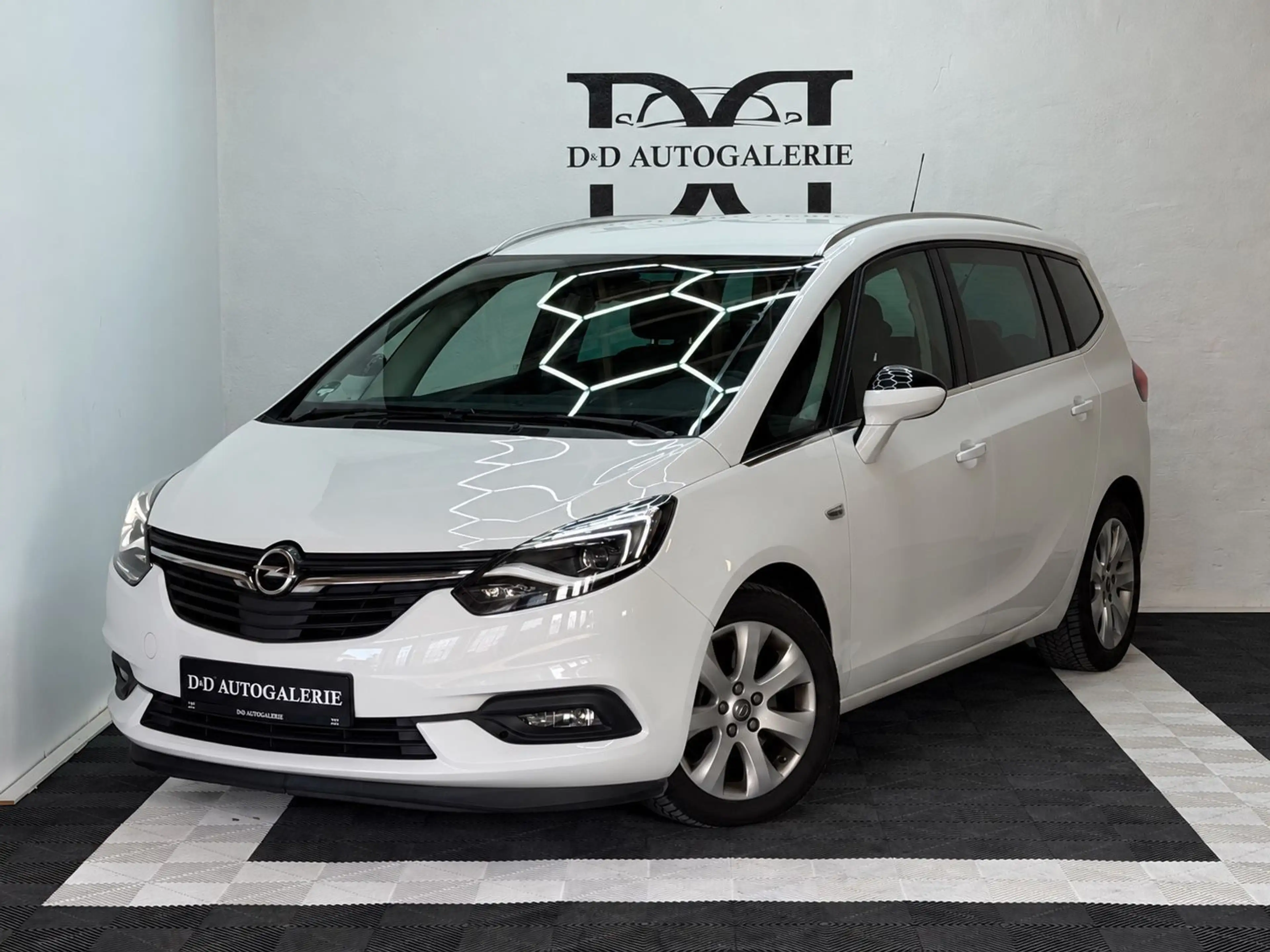 Opel Zafira 7-Sitzer|LED|Navi|R-Kam|ACC|LHZ|SHZ|2.HD|