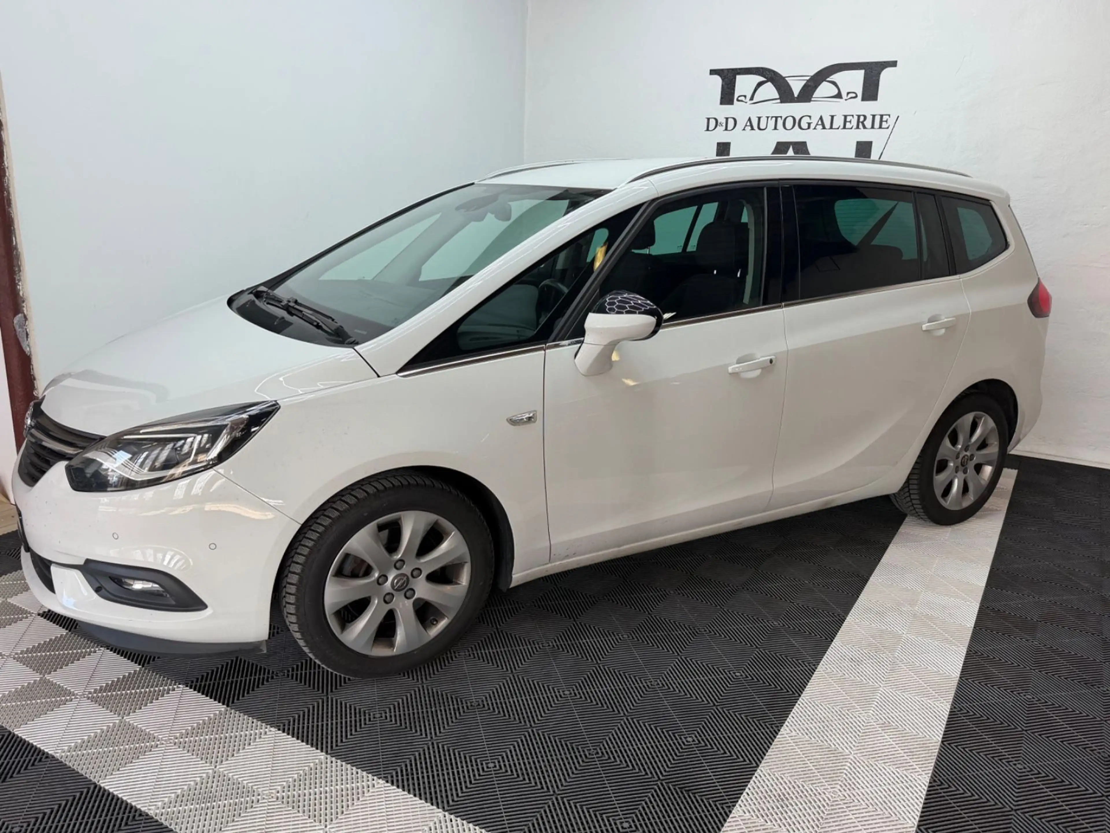 Opel Zafira 7-Sitzer|LED|Navi|R-Kam|ACC|LHZ|SHZ|2.HD| — photo 3