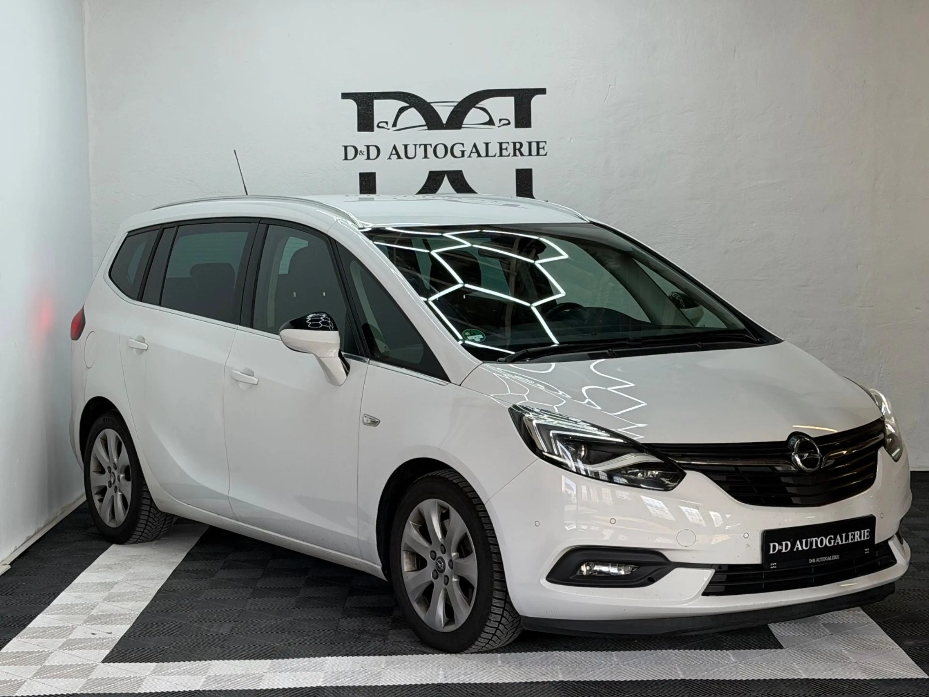 Opel Zafira 7-Sitzer|LED|Navi|R-Kam|ACC|LHZ|SHZ|2.HD| — photo 4