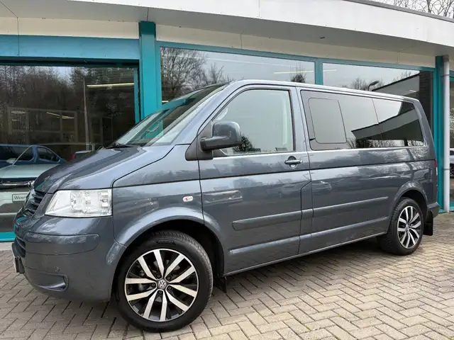 Volkswagen T5 Multivan T5 MULTIVAN 2.5 TDI 7Pers, Climate, Cruise, 18Inch