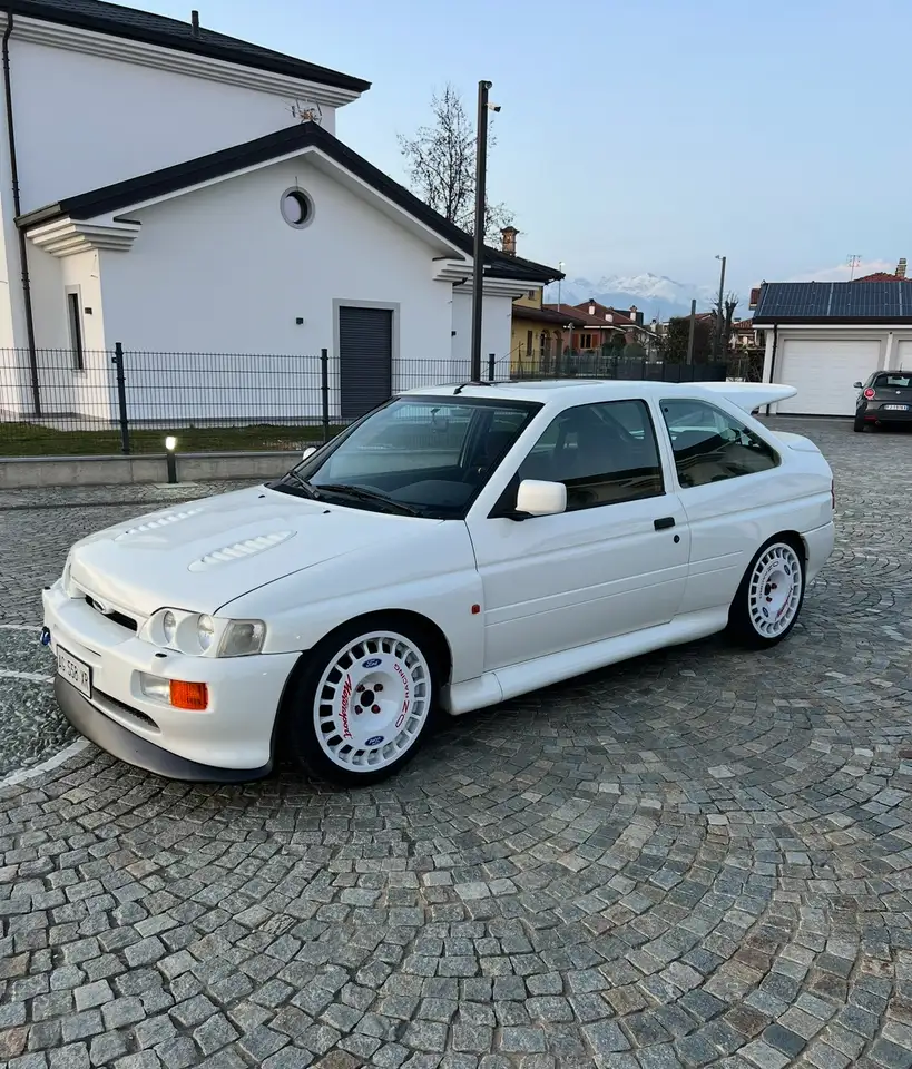 Ford Escort 3p 2.0i 16v RS Cosworth Motorsport, foto 1