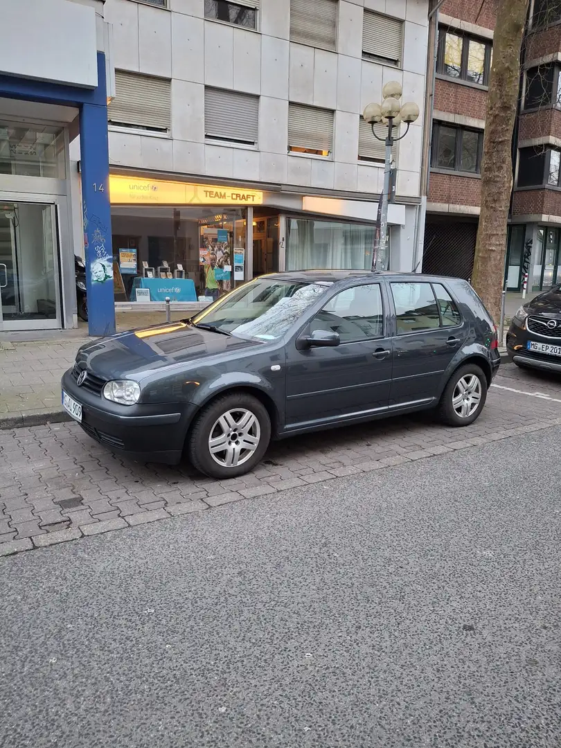 Volkswagen Golf 2.0 Automatik Avenue Klima Gris - 2