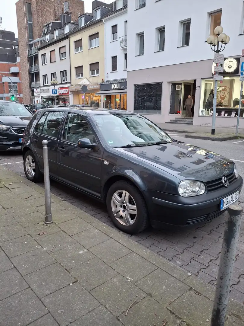 Volkswagen Golf 2.0 Automatik Avenue Klima Gris - 1