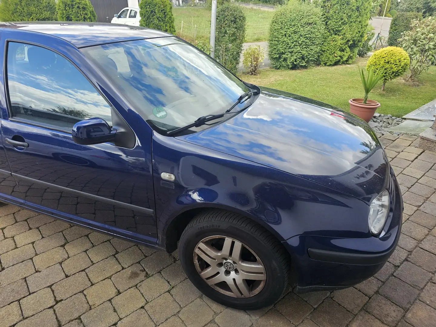 Volkswagen Golf 1.4 Special - 2