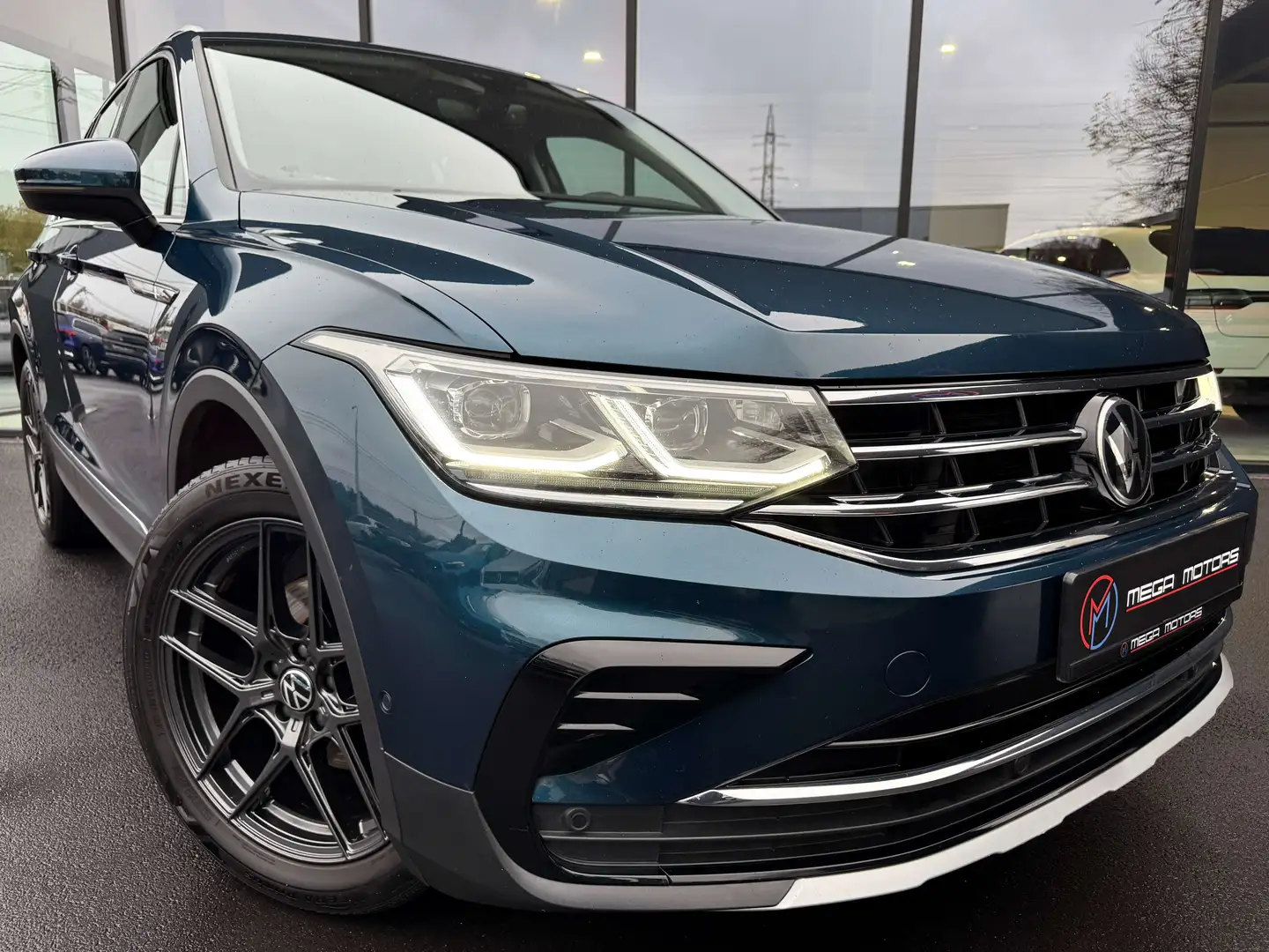 Volkswagen Tiguan 2.0 TDi 150CV DSG CAMERA ACC CARPLAY COCKPiT JA19\ Bleu - 1