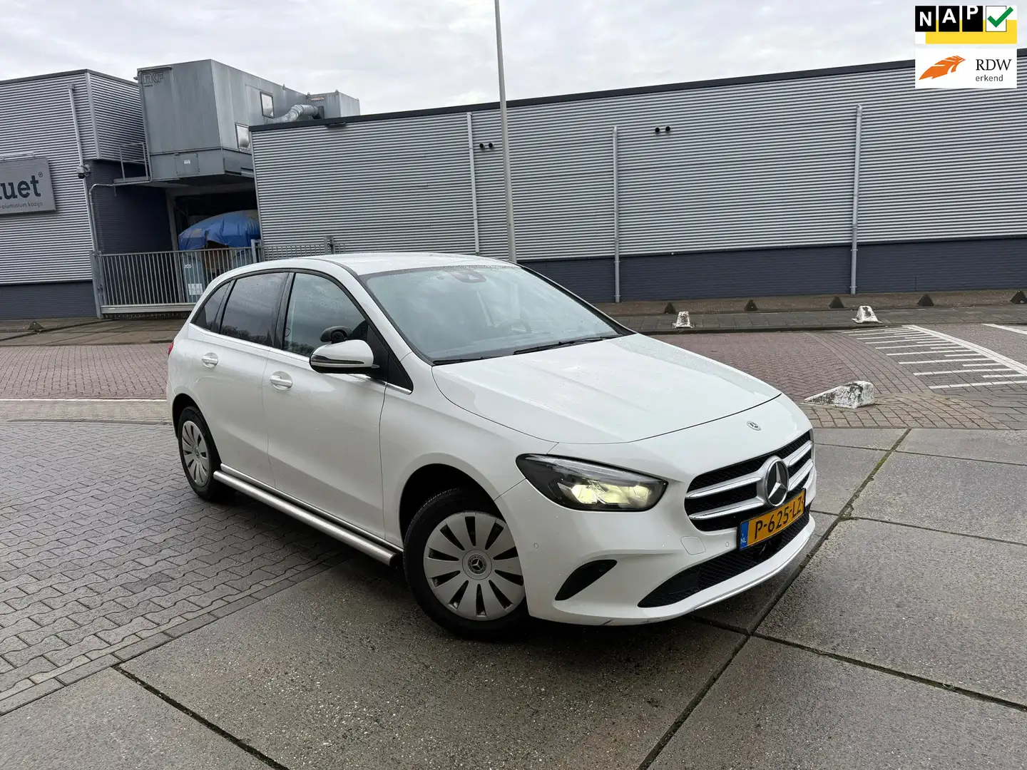 Mercedes-Benz B 200 200d AUTOMAAT CLIMA NAVI Camera APK 1e eigenaar Wit - 1