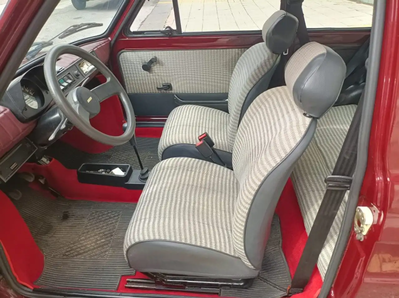 Fiat 126 650 Red, foto 7