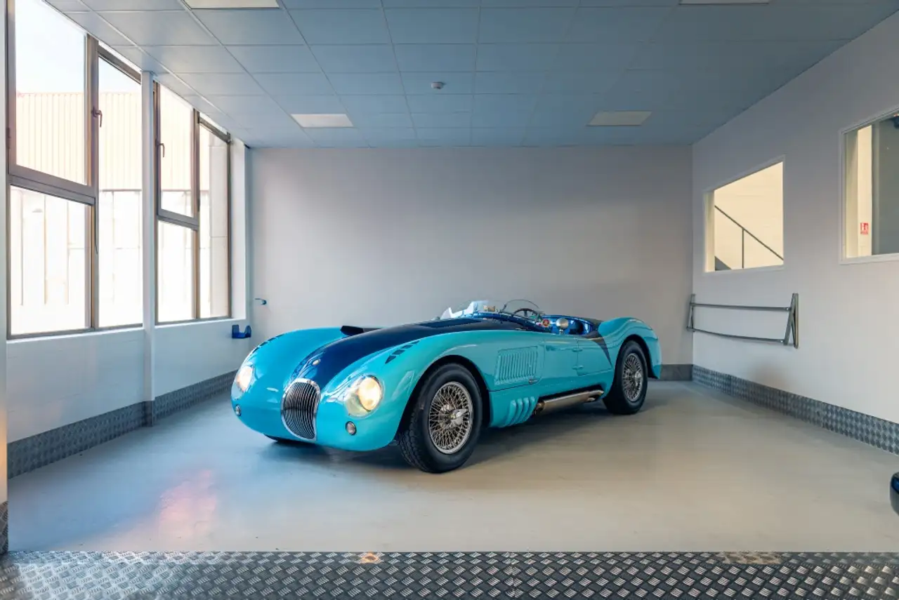 Heritage C-Type, foto 1