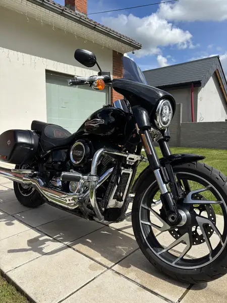Harley-Davidson Sport Glide - foto 2