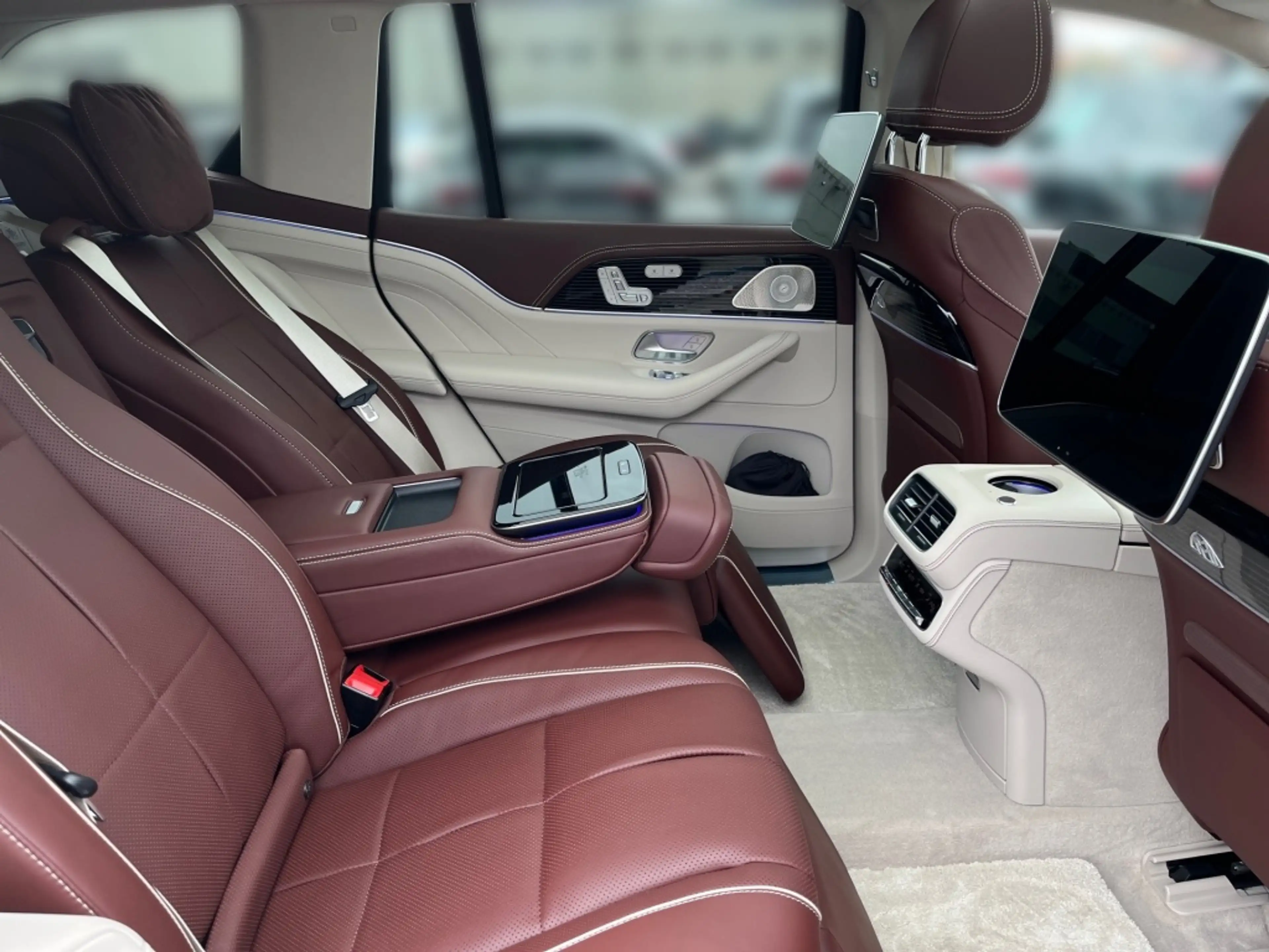 Mercedes-Benz GLS 600 MAYBACH ExecutiveSitz*FondEnt*Pano*Stdhz — photo 13
