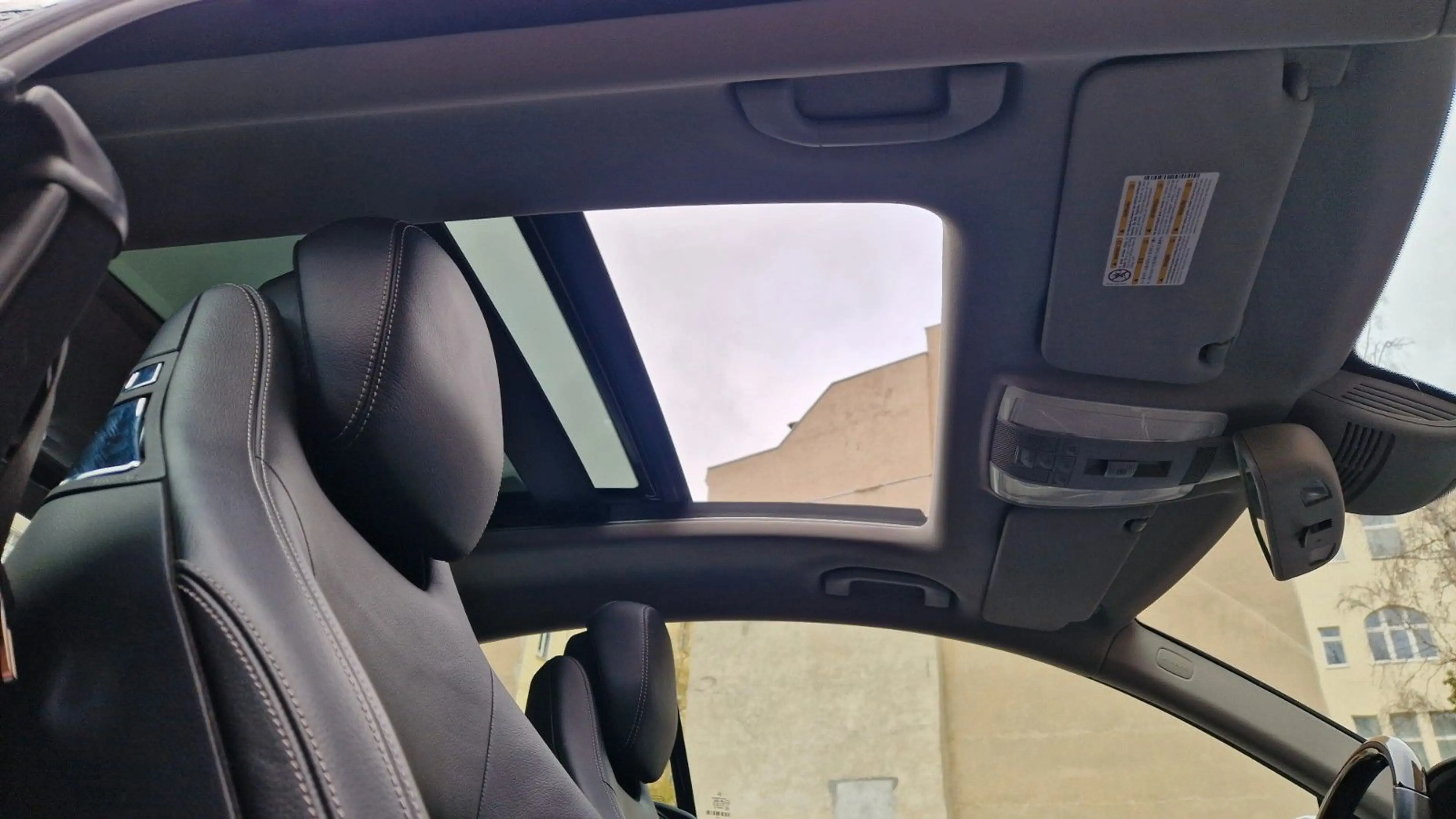 Mercedes-Benz E 250 E Coupe E 250 CGI BlueEfficiency — photo 9