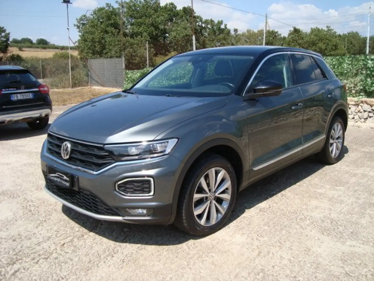 Volkswagen T-Roc 2.0 tdi Black 4motion Gris - 1
