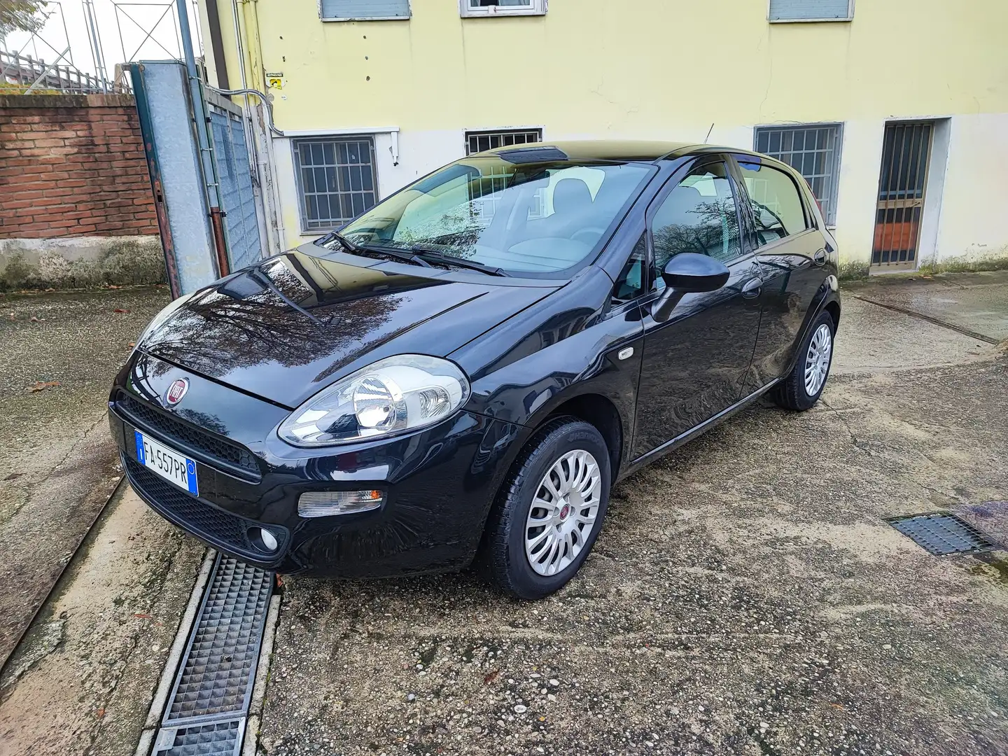 Fiat Grande Punto 1.2 GPL 5 Porte Euro 6 Noir - 1