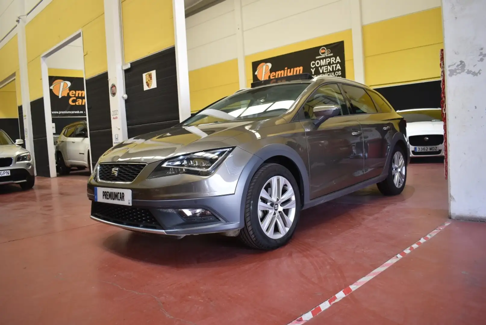 SEAT Leon 2.0TDI CR S&S 4Drive 150 Gris - 1