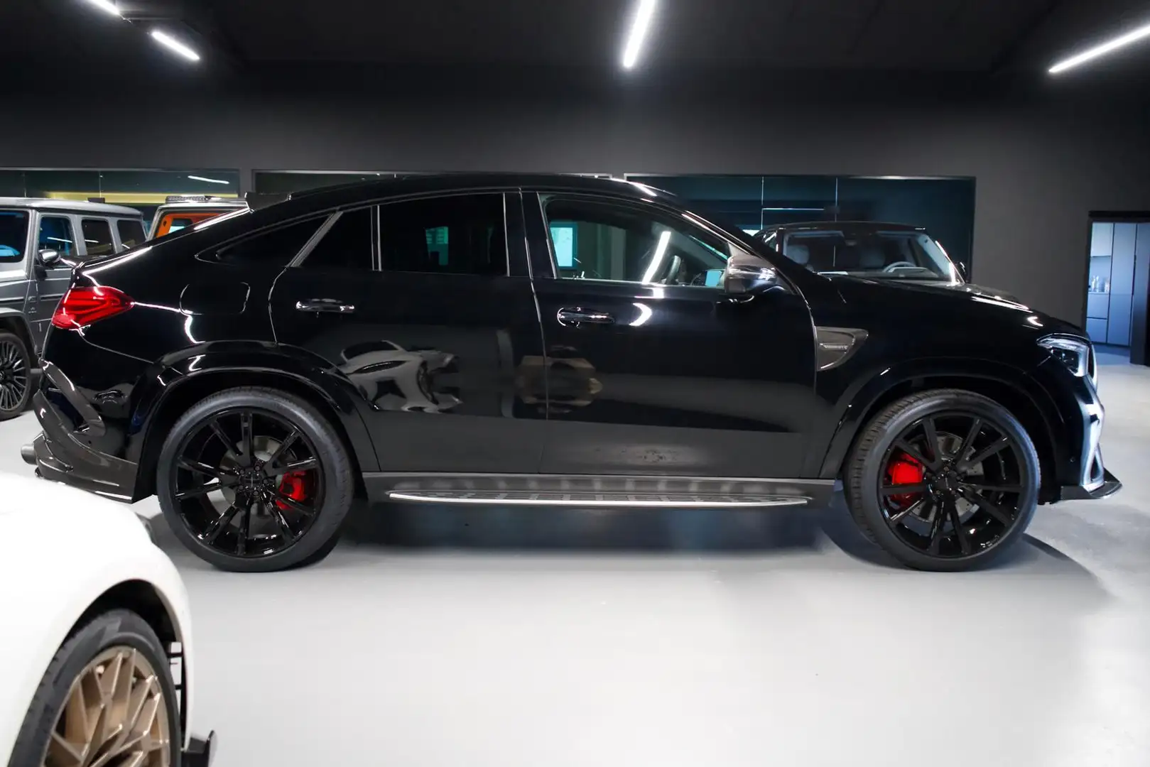 Mercedes-Benz GLE 300 d MANSORY*MULTIBEAM*PANO*MEMORY*CARBON Schwarz - 2