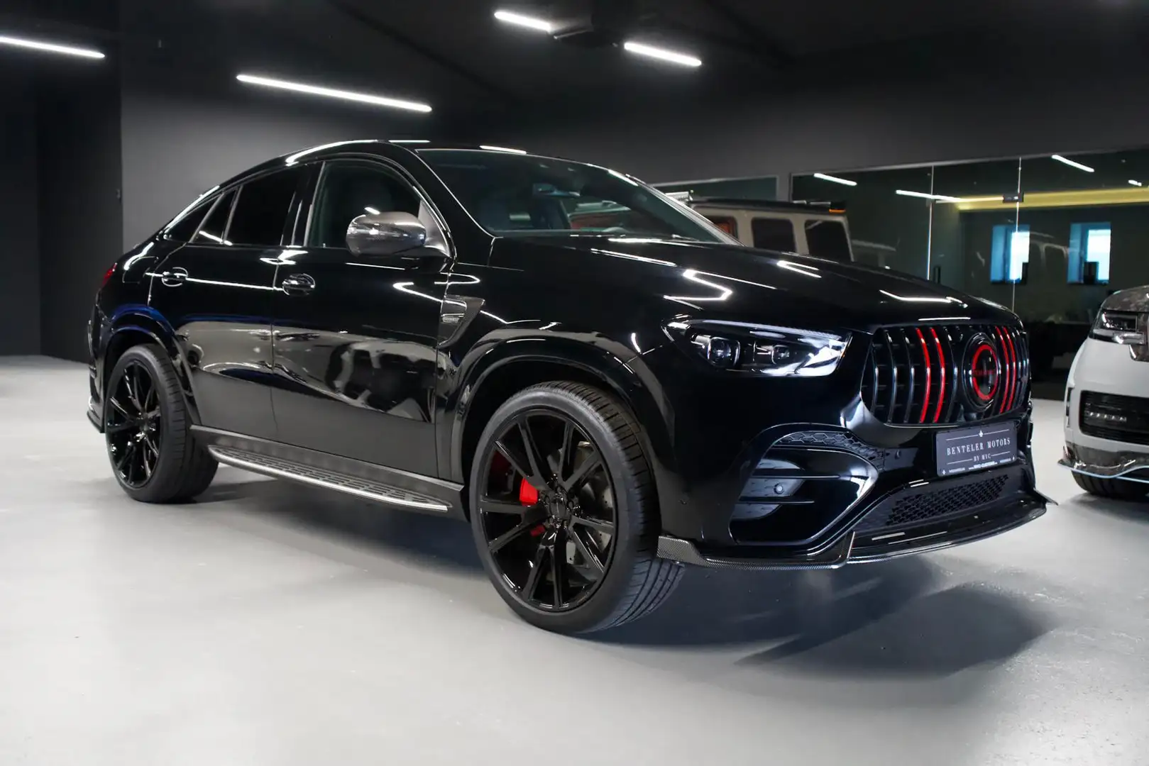 Mercedes-Benz GLE 300 d MANSORY*MULTIBEAM*PANO*MEMORY*CARBON Schwarz - 1